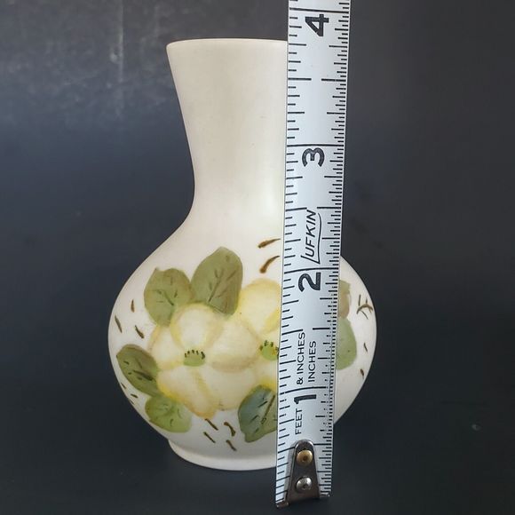 1967 4" Bud Flower Vase Midcentury Hand Painted Bisque Porcelain Signed Sophie - Picture 9 of 10